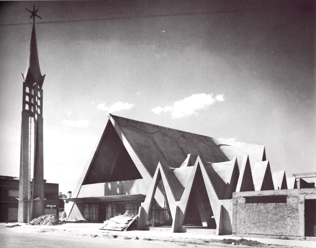 Iglesia milagrosa 01
